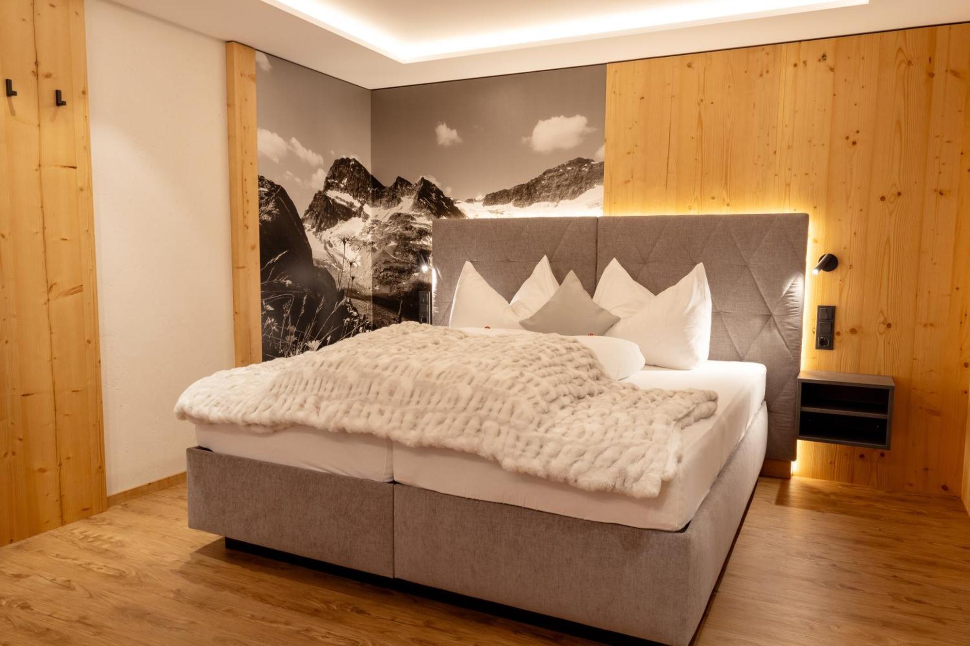 Hotel Eggerstueberl Ischgl Esterno foto